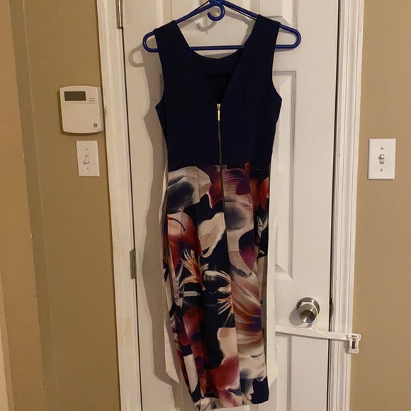 Closet London Floral Dress Navy 4 - Picture 3 of 7